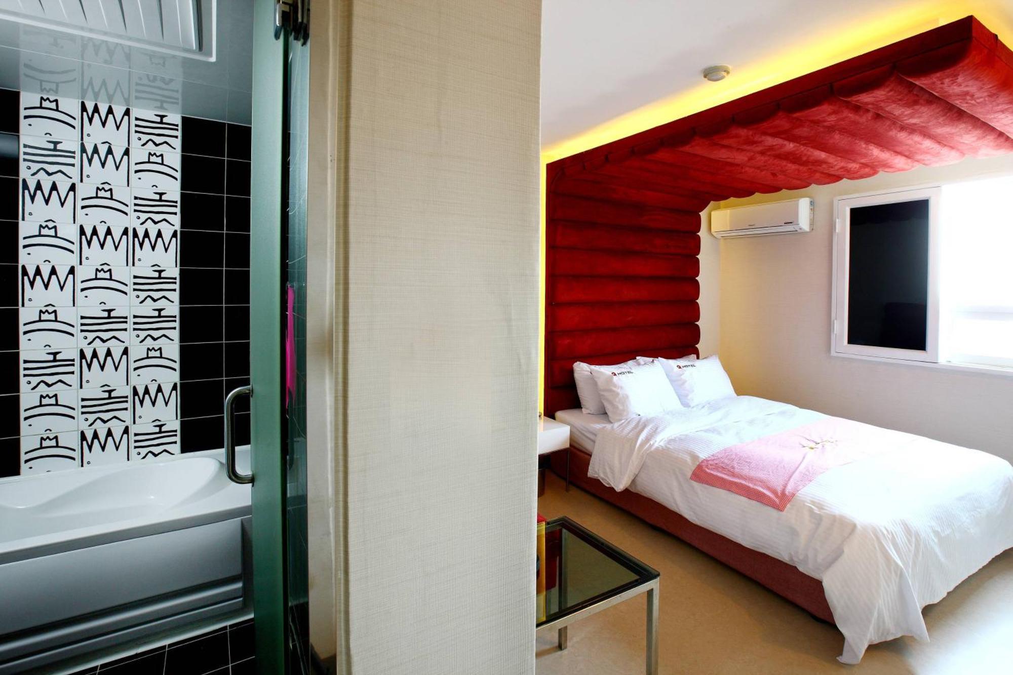 คิว โฮเต็ล Hotel พาจู ภายนอก รูปภาพ
