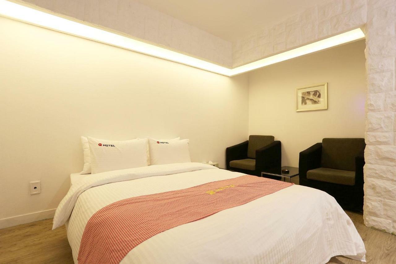 คิว โฮเต็ล Hotel พาจู ภายนอก รูปภาพ