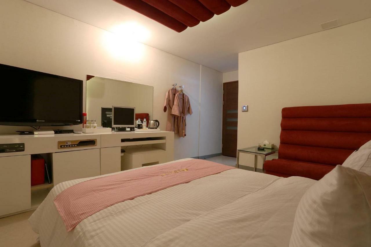 คิว โฮเต็ล Hotel พาจู ภายนอก รูปภาพ