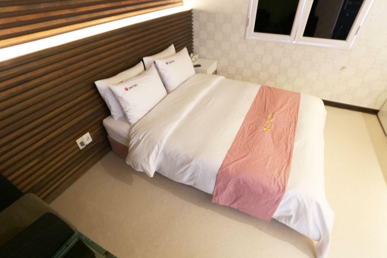 คิว โฮเต็ล Hotel พาจู ภายนอก รูปภาพ
