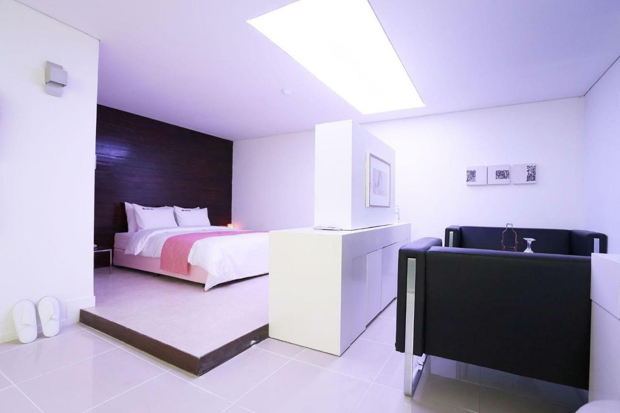คิว โฮเต็ล Hotel พาจู ภายนอก รูปภาพ